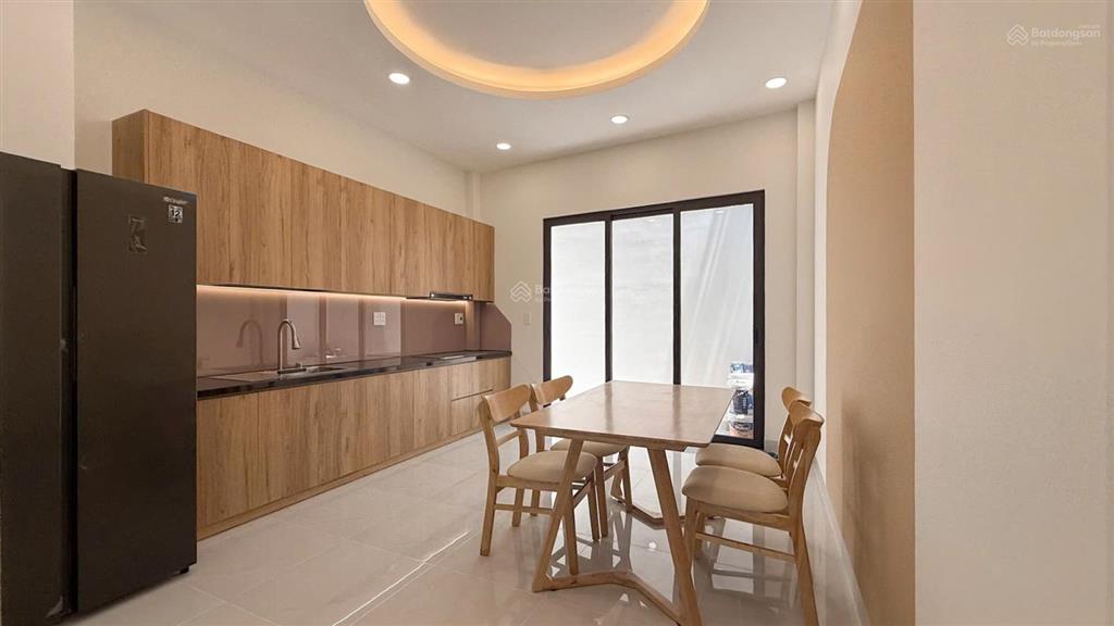 7 tỷ  nhà đẹp ở ngay 3 tầng  hẻm thoáng mát yên bình  đường trường chinh p. 13 q. tb