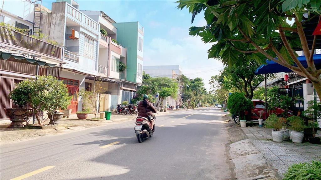 Tôi cần bán đất đường 7m5 phan văn đáng