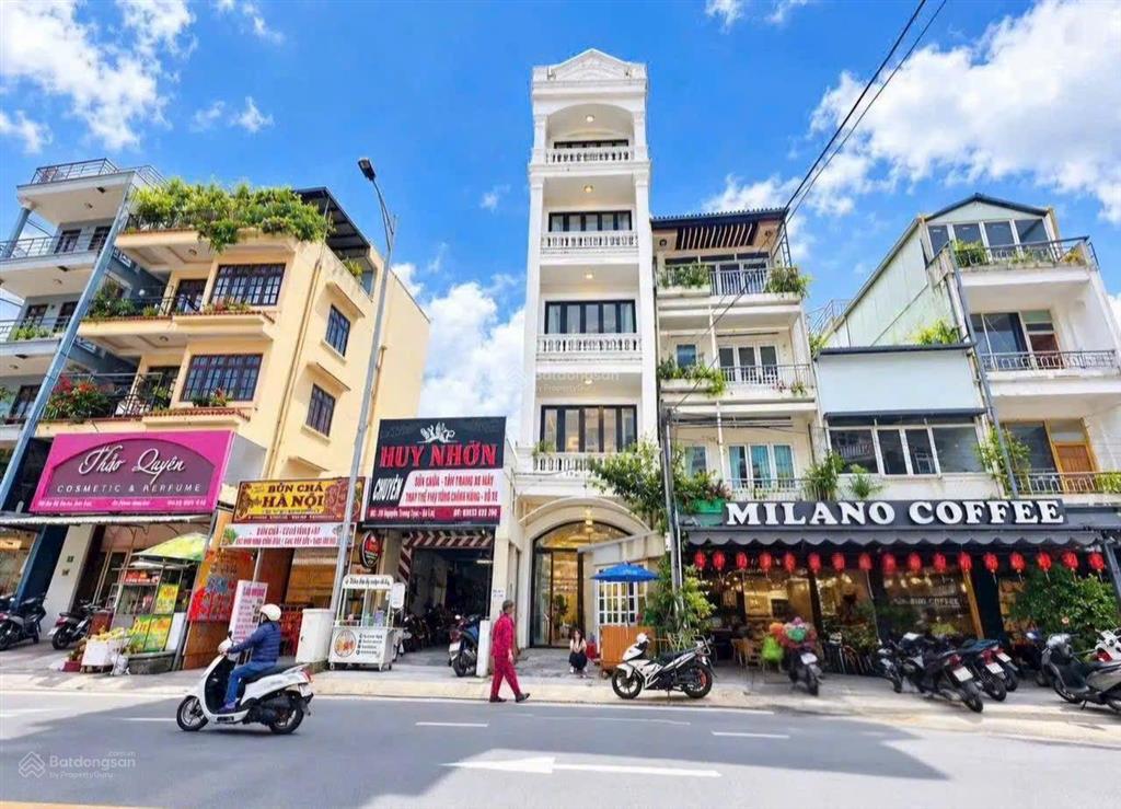23 tỷ giảm còn 15.5 tỷ bán nhanh nhà mới 7 tầng 2 mặt tiền hai bà trưng, đà lạt