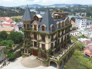 Cần bán 589m2 view hồ xuân hương  đà lạt