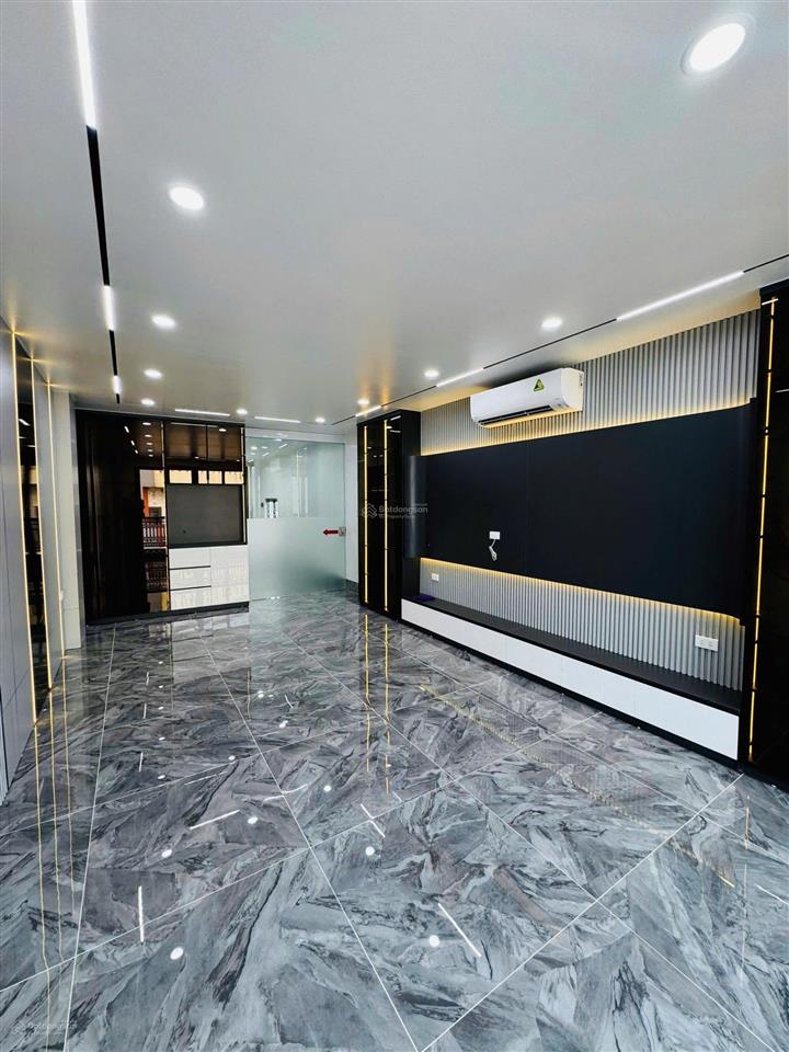 Tôi bán toà nhà số 43 mặt phố thịnh liệt  giải phóng. 75/80m2  7 tầng xây mới tinh, lô góc