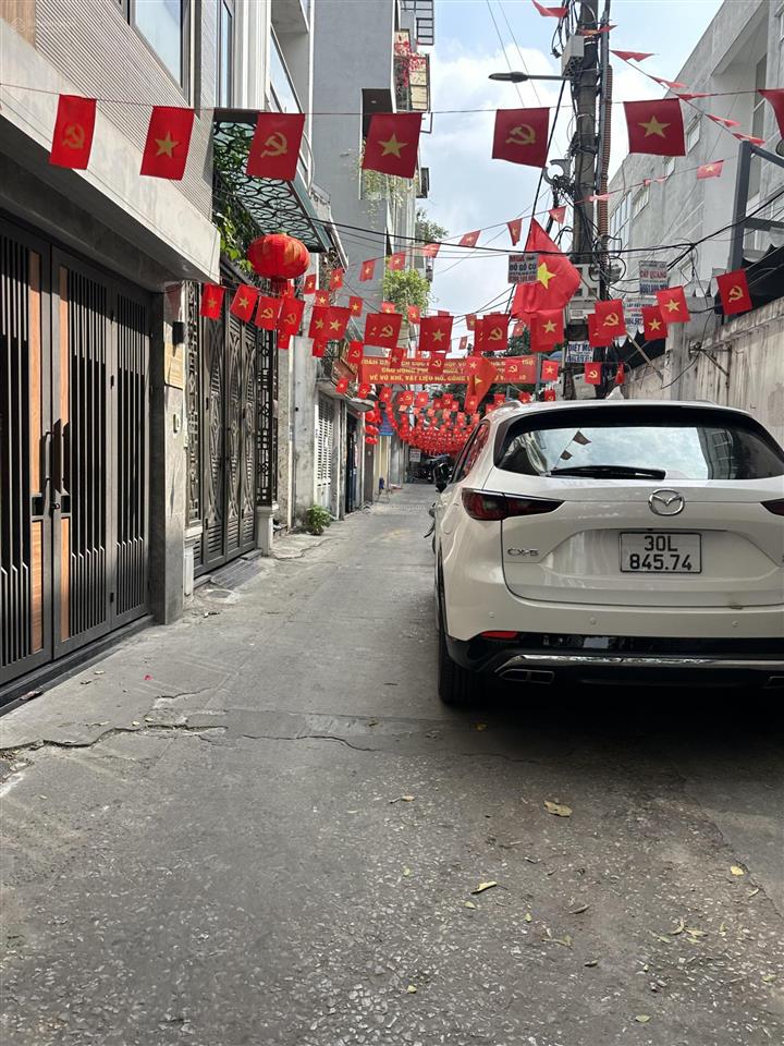 Tôi bán nhà phân lô ngõ 383 trần đại nghĩa,52m26 tầng thang máy,ô tô đỗ cửa,xây mới đẹp17.5 tỷ