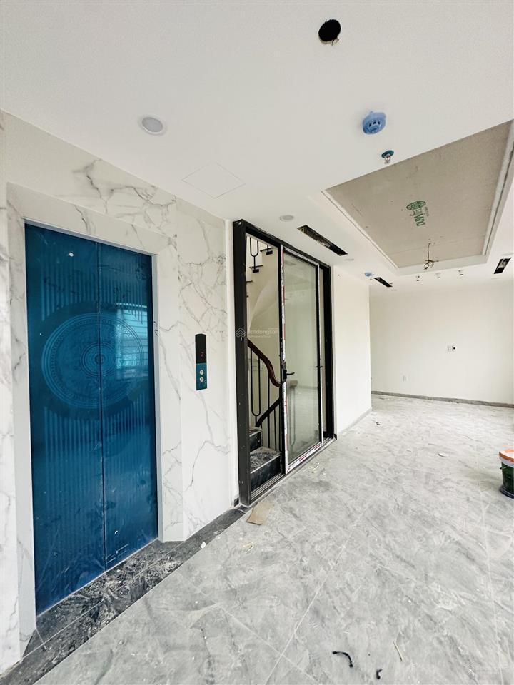 Bán toà nhà mặt phố la thành trung tâm quận đống đa, gần 80m2  8 tầng có hầm, giá 56.69 tỷ