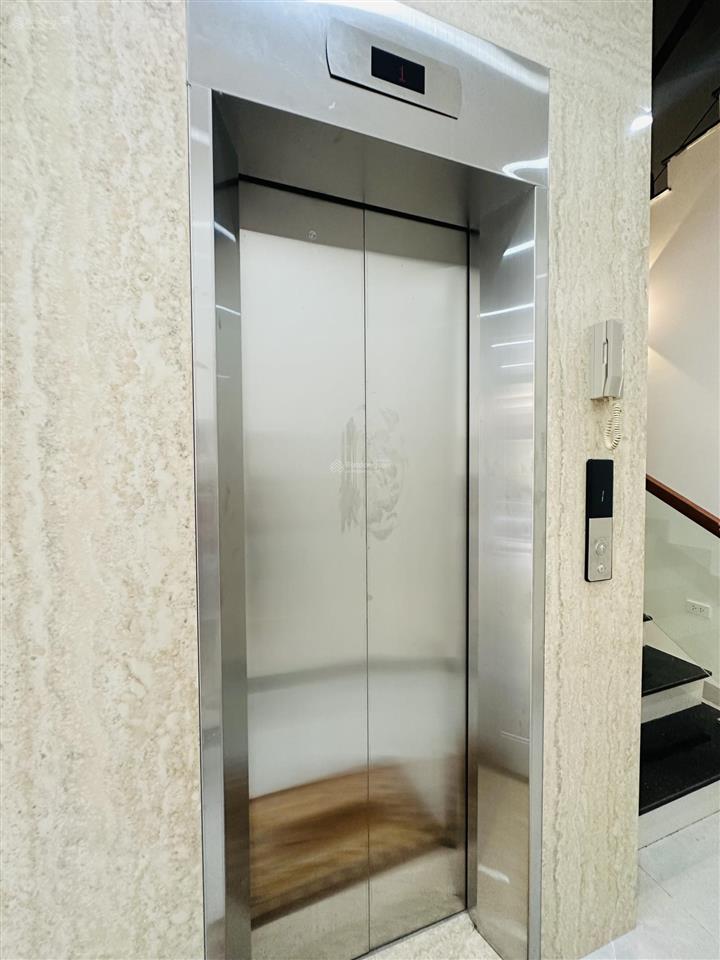 Tôi cần bán căn nhà liền kề kđt định công, 80m2  5t mới thang máy, vỉa hè, dân trí cao  giá 34 tỷ