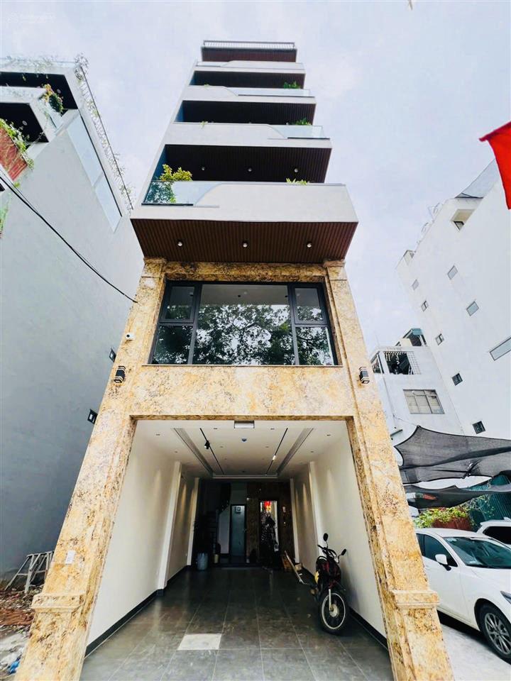 Tôi bán nhà liền kề view trực diện hồ linh đàm,65m26 tầng thang máy,gara 2 ô tôgiá 29.7 tỷ