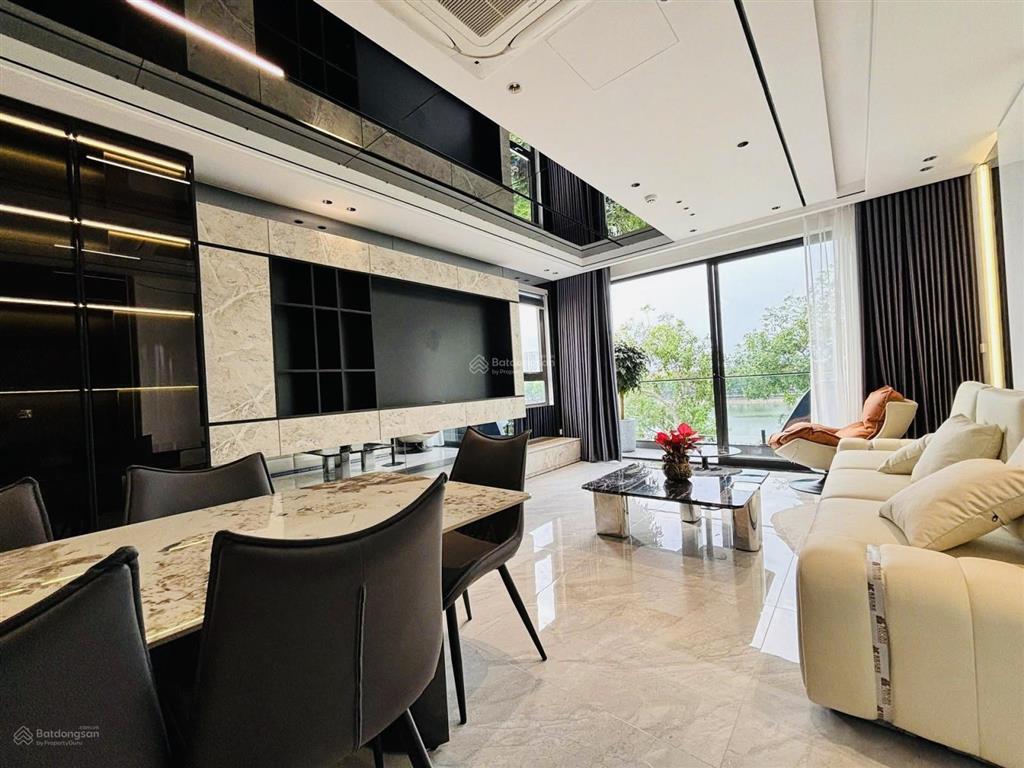 Tôi bán nhà liền kề view trực diện hồ linh đàm,65m26 tầng thang máy,gara 2 ô tôgiá 29.7 tỷ