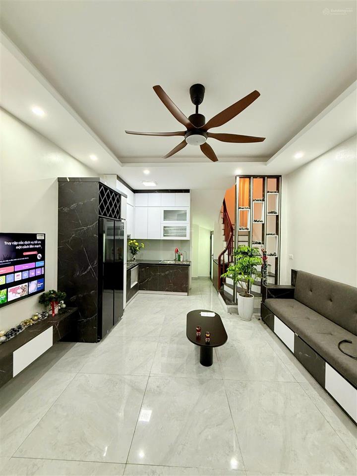 Bán nhà đẹp phố đông thiên 35m2, 5 tầng, ngõ thông, kinh doanh, cách ô tô 50m