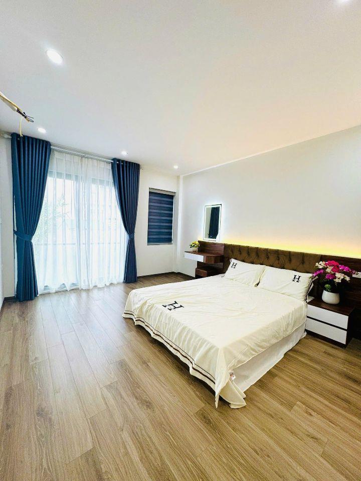 Bán nhà Kim Đồng, 5 tầng mới, ô tô, kinh doanh 11 tỷ