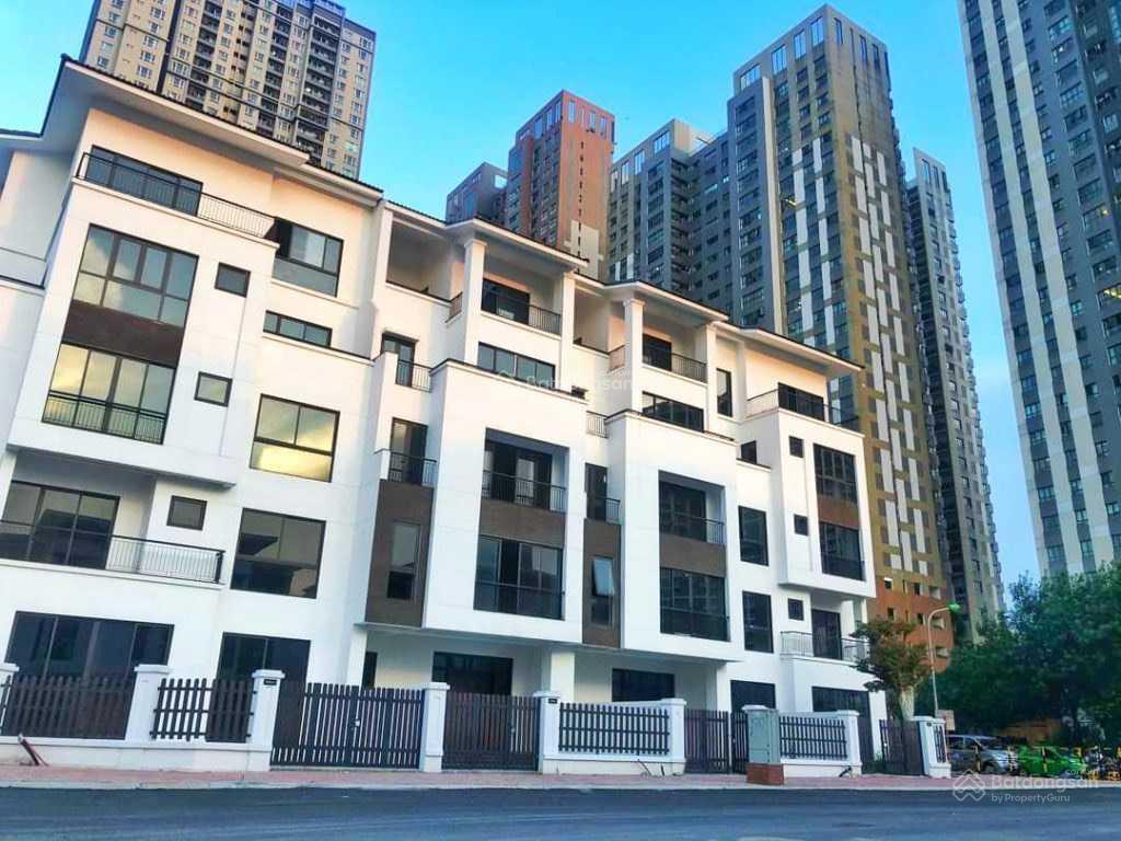 Bán liền kề hoàng thành villas full nội thất cực đẹp giá tốt nhất thị trường