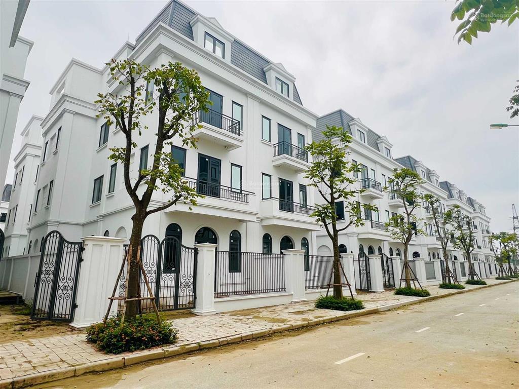 Chính chủ bán nhanh rẻ hơn 3 tỷ giá cđt nam cường, biệt thự 170m2 sát trục chính rất đẹp