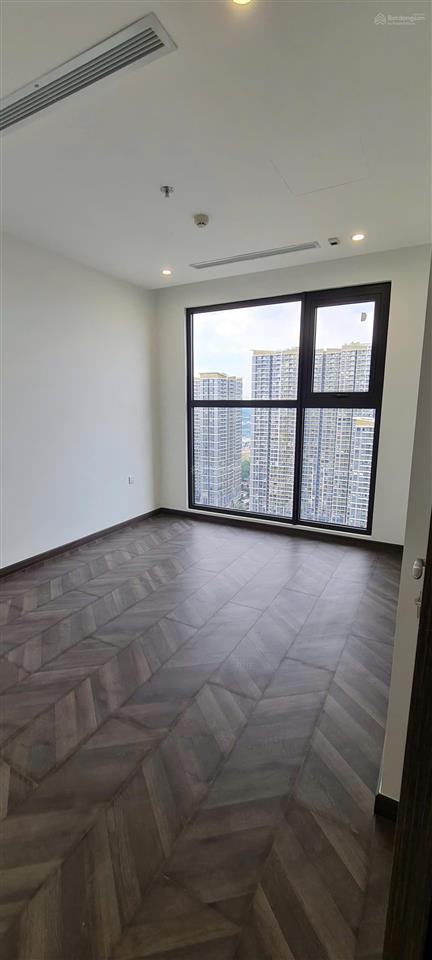 Bán căn 2pn 72m² giá 5,6 tỷ beverly 6 tầng 26  0901 001 ***