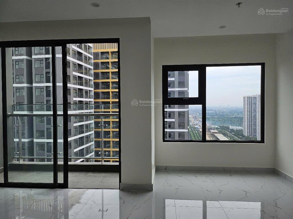 Cần bán căn gh3 tầng trung 2pn giá tốt thị trường, ngay vincom và cv 36ha giá 3,6 tỷ.  0901 001 ***