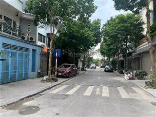 Cho thuê nhà liền kề làng việt kiều châu âu 90m², 4.5 tầng. 5 ngủ. giá 25 triệu