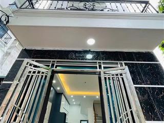 Bán nhà triều khúc 35m2, 5 tầng, 4 ngủ, ô tô đỗ gần, nhà đẹp. giá 6,8 tỷ