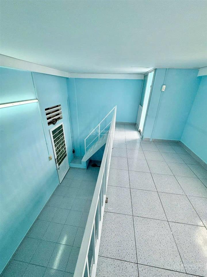 Becamex việt sing, lầu 3 sổ hồng 599 triệu. đủ 5 năm rồi. sang tên cho toàn quốc được