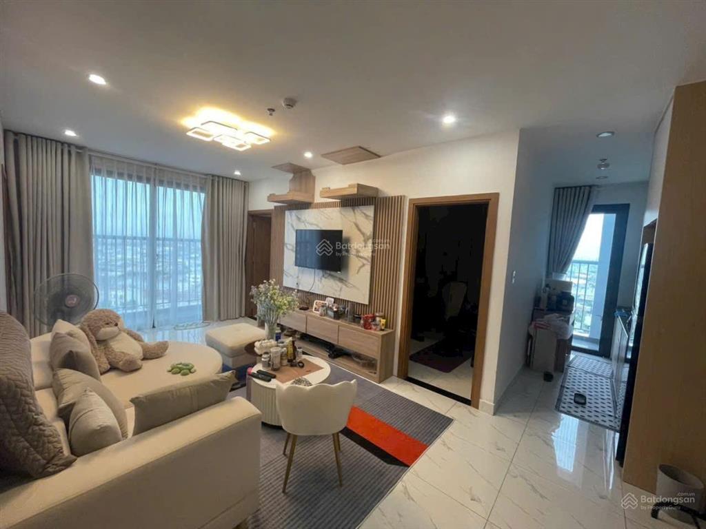 Giá thị trường 2,1 đến 2,3 tỷ. chấp nhận giá đầu tư. star tower 3pn giá 1,650 tỷ (bao sổ) (7703)