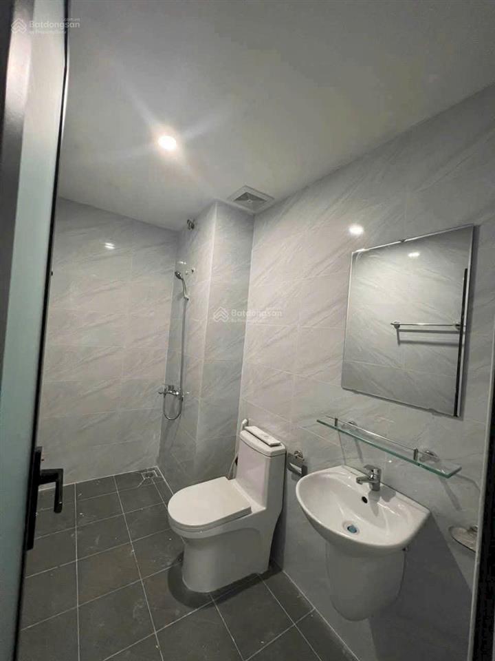 (6985) star tower, cần bán gấp về quê 1,270 tỷ. cho thuê được 5,5 triệu/tháng.