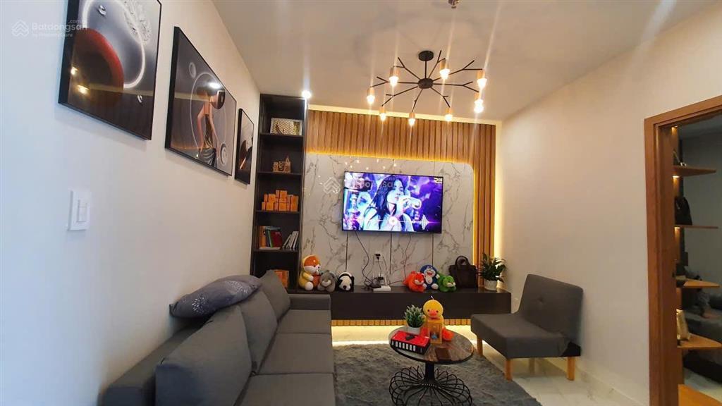 (8644) cho thuê lâu dài star tower. decor, full nội thất 6,5 triệu/tháng ( 2pn, pk, wc)