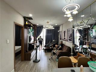 Căn hộ star tower,(số căn 7909  10) dt 58 m2, sổ hồng. lúc đỉnh 1,650 tỷ. giờ bán 1,420 tỷ.