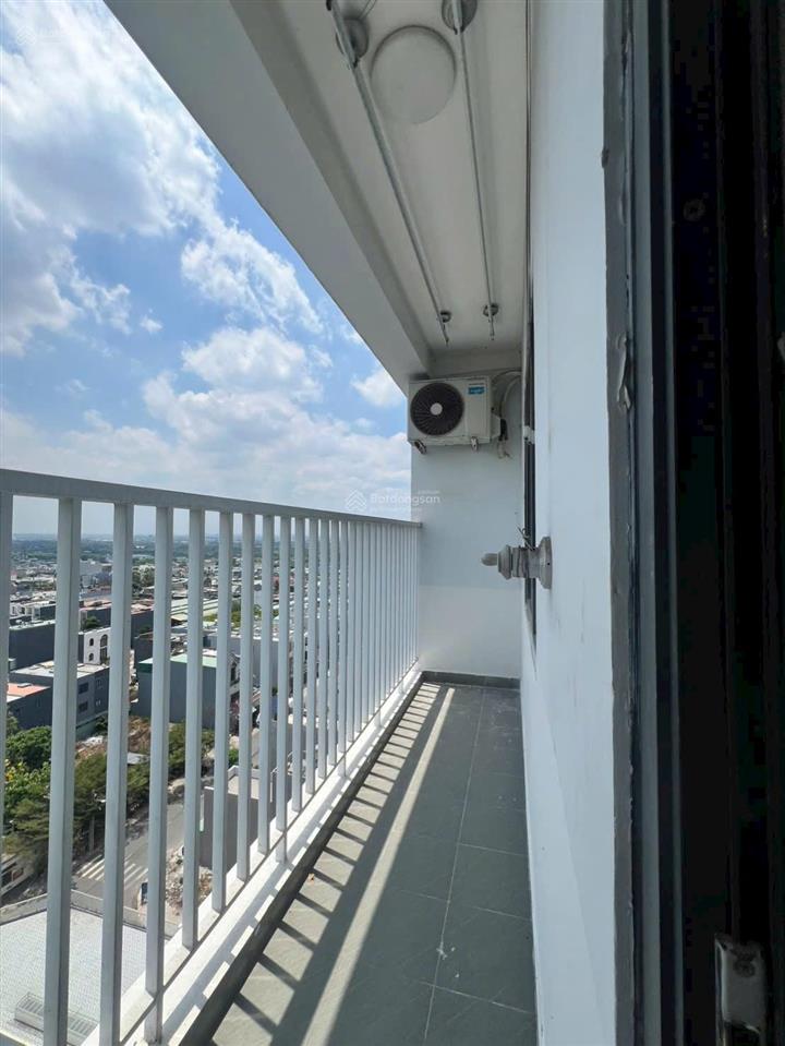 Căn hộ star tower (8743  5) cắt lỗ 250 triệu. bao sổ không phát sinh chi phí