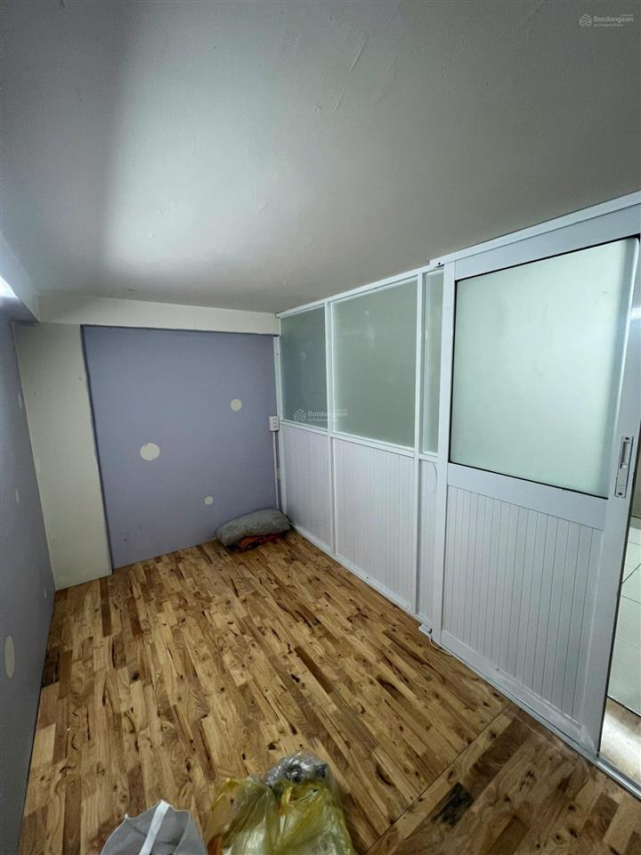Căn hộ becamex định hòa. có sổ hồng 410 triệu. còn bớt cho anh em đang gặp khó khăn về chỗ ở.