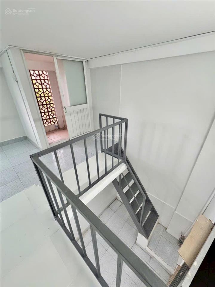 Becamex định hòa. lúc trước bán 470 triệu. cần thanh khoản 400 triệu. ép giá được 385 triệu.
