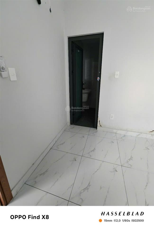 Căn hộ star tower. 3pn, 2wc. bà cô u40 cắt lỗ 650 triệu. có sổ hồng. mời nhà đầu tư bắt tay