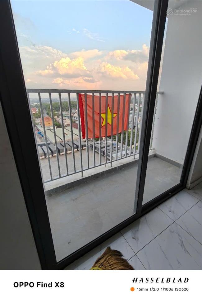 Căn hộ star tower. 3pn, 2wc. bà cô u40 cắt lỗ 650 triệu. có sổ hồng. mời nhà đầu tư bắt tay