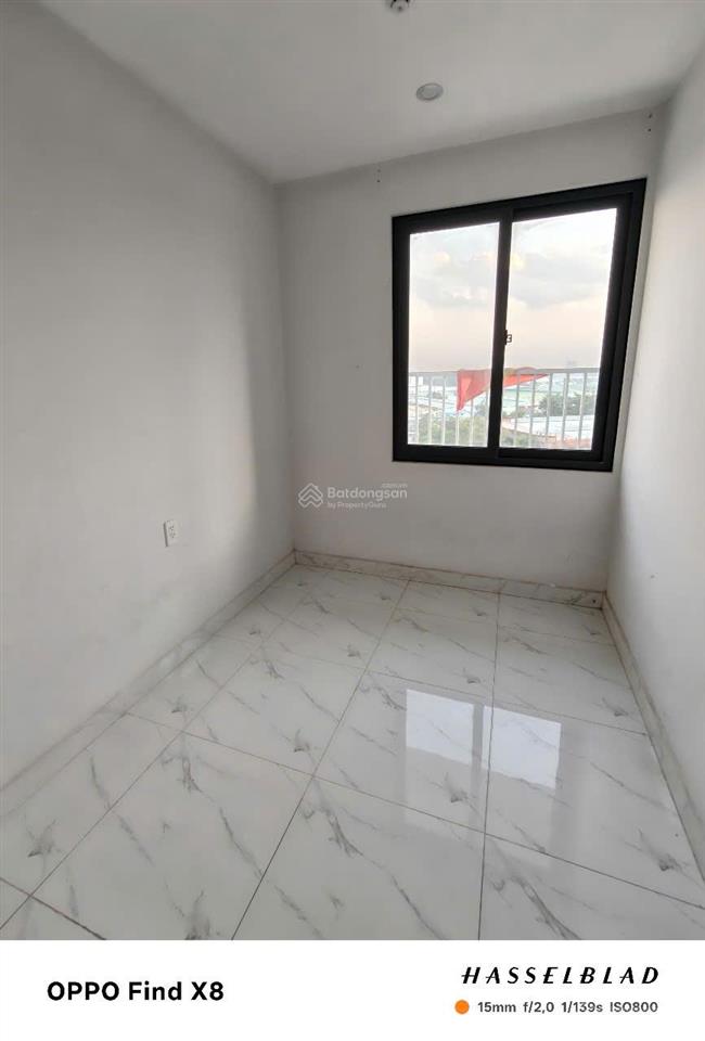 Căn hộ star tower. 3pn, 2wc. bà cô u40 cắt lỗ 650 triệu. có sổ hồng. mời nhà đầu tư bắt tay