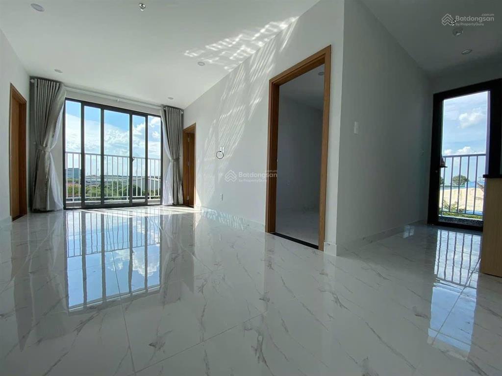 Căn hộ star tower. 55,6 m² sổ hồng. giá thị trường 1,8 tỷ. giờ cần thanh khoản gấp 1, 250 tỷ