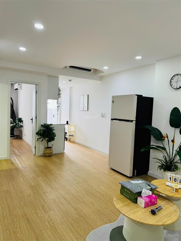 Căn hộ city tower luxury residence. 50 m2, decor. sổ hồng 1,390 tỷ. cho thuê được 5,5 triệu