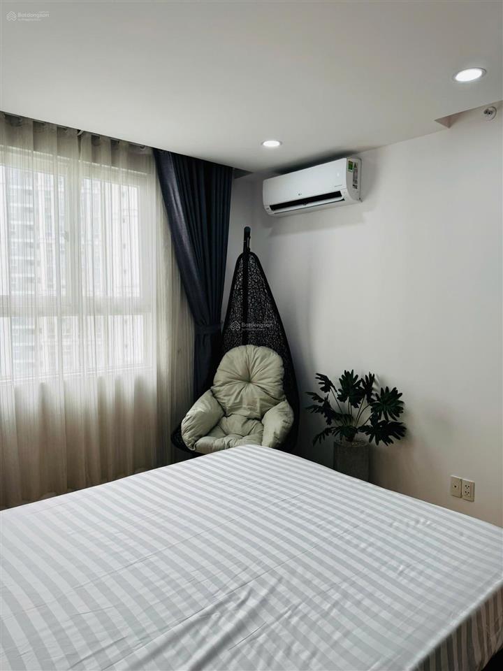 Căn hộ city tower luxury residence. 50 m2, decor. sổ hồng 1,390 tỷ. cho thuê được 5,5 triệu