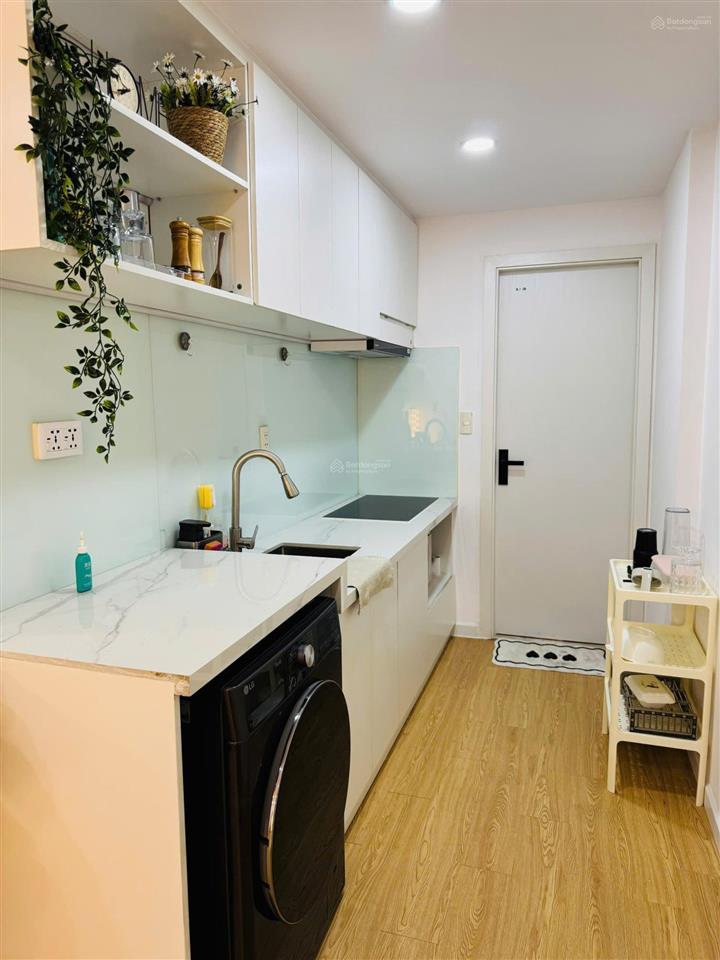 Căn hộ city tower luxury residence. 50 m2, decor. sổ hồng 1,390 tỷ. cho thuê được 5,5 triệu