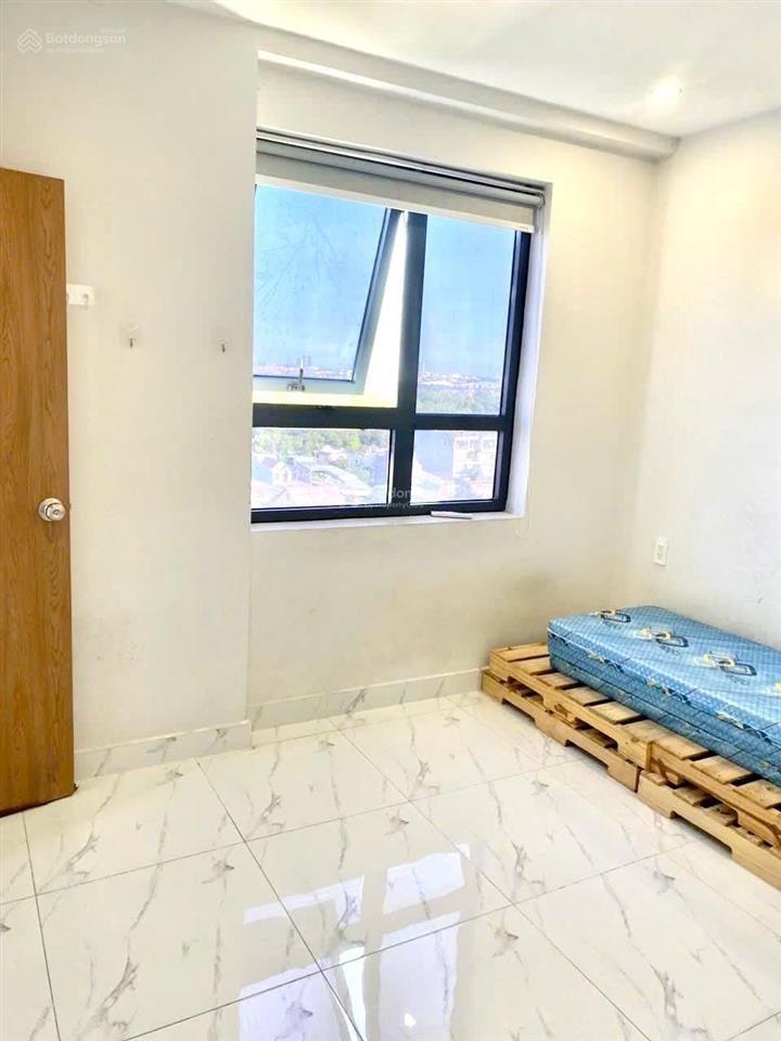 Star tower 3pn, 2wc, dt 68 m2, sổ hồng thị trường 2,1 tỷ. cần thanh khoản chốt giá 1,780 tỷ