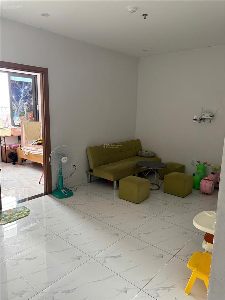 Căn hộ star tower. 55,6 m2 sổ hồng. cắt lỗ 430 triệu. (2pn, pk, wc, pb, ban công rộng đẹp)