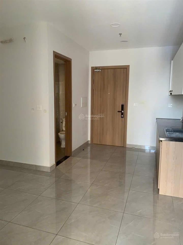 Legacy central. có sổ hồng 999 triệu. cho thuê được 4,5 triệu/tháng