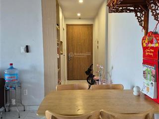 Star tower (3pn, 2wc) lúc trước bán 2,1 tỷ. có sổ hồng. cần thanh khoản gấp giảm giá 380 triệu
