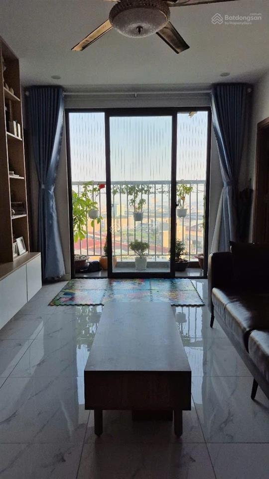 Star tower (3pn, 2wc) lúc trước bán 2,1 tỷ. có sổ hồng. cần thanh khoản gấp giảm giá 320 triệu