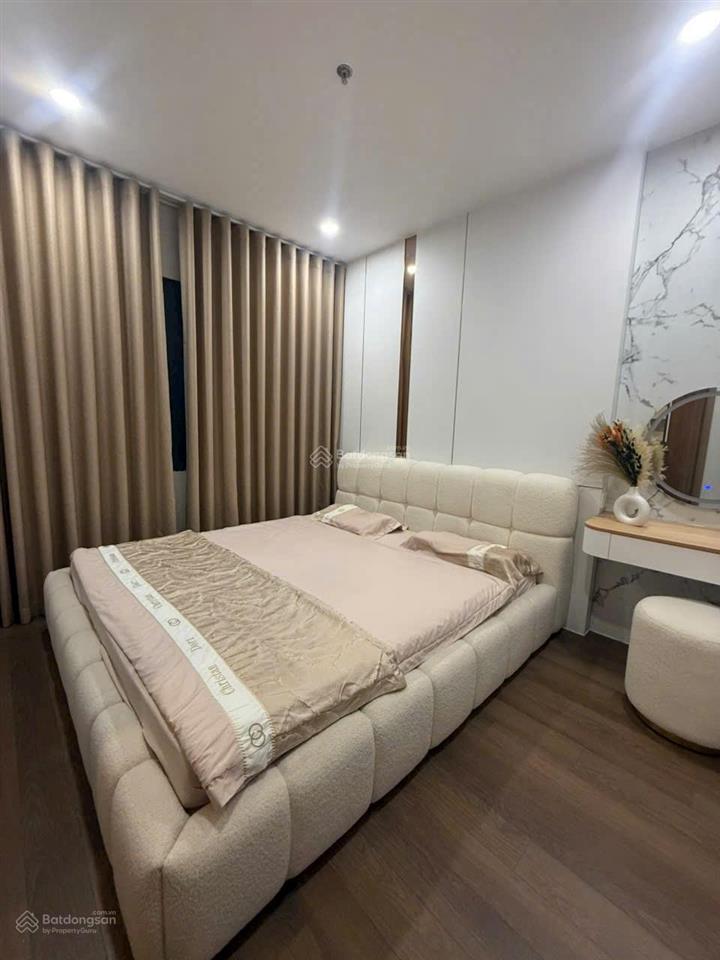 Căn hộ star tower. mẹ bỉm sữa bán gấp về quê. thị trường 1,8 tỷ. chốt được giá 1, 450 tỷ. full nt