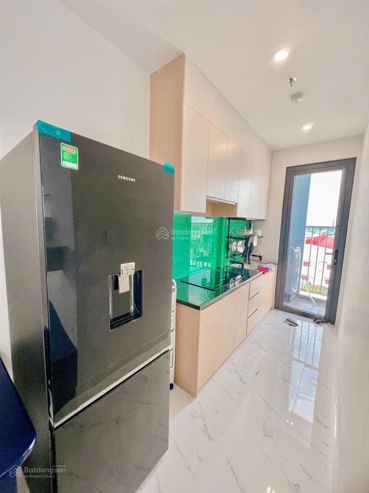Star tower, 68 m2 sổ hồng. giá 2,1 tỷ. ép giá được 1,550 tỷ. cho thuê được 9 triệu/tháng