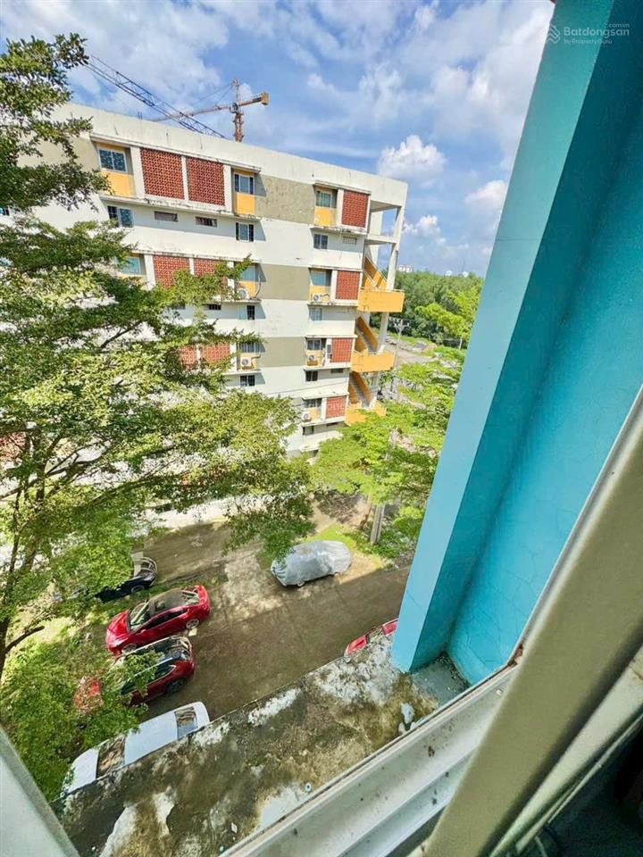 Căn hộ becamex định hòa. sổ hồng. decor. full nội thất 415 triệu. còn ép giá được
