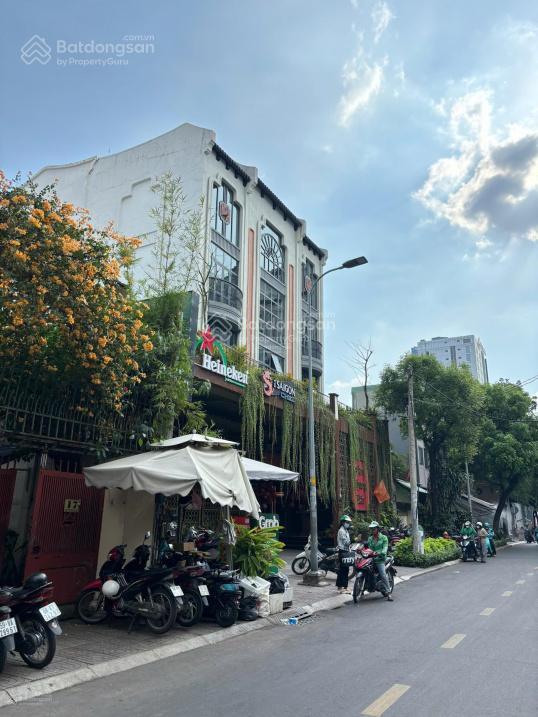 Bán nhà (21x33m) mt đường nguyễn thị diệu quận 3 ngay cách mạng tháng 8 (21x33m) 5 tầng,giá 338 tỷ