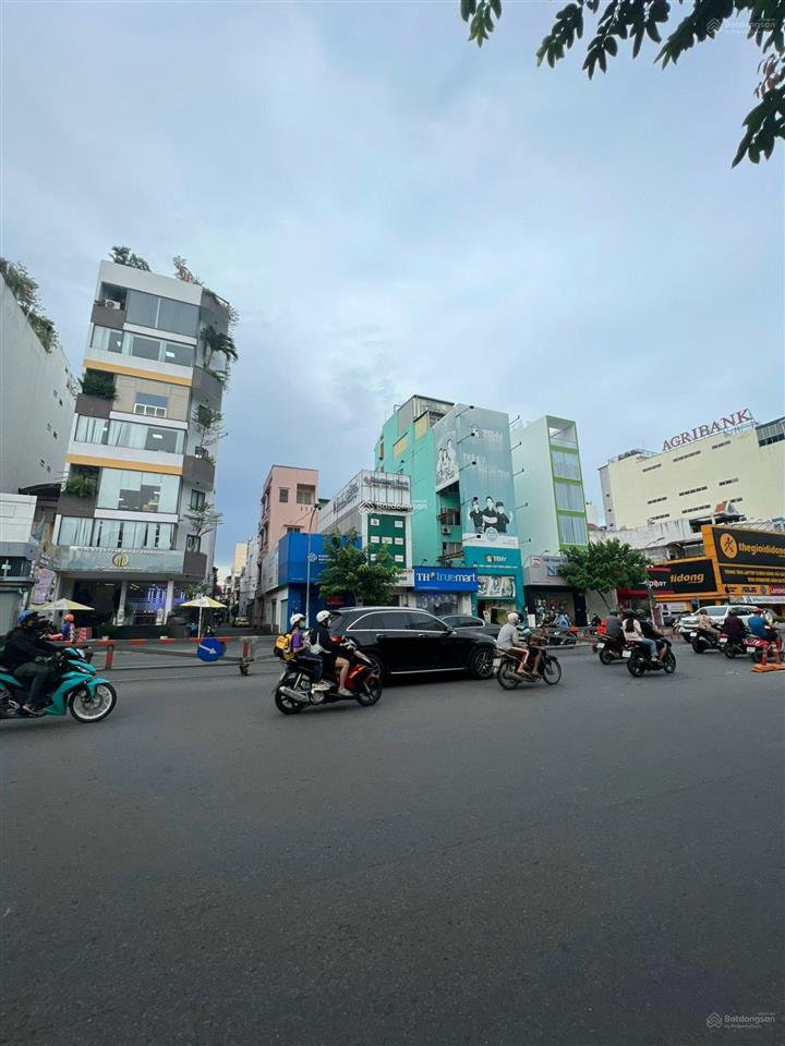 Bán gấp nhà mt nguyễn trãi, p. 2, q. 5  dt 7x20m  2 tầng  giá 75 tỷ