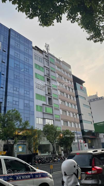 Tòa văn phòng thu nhập 300tr/tháng. mt 307b nguyễn văn trỗi, phường 1, tân bình. giá 145 tỷ