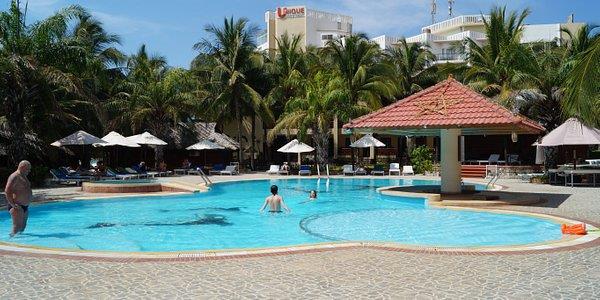 Bán gấp resort 4* tại khu du lịch biển mũi né  tp phan thiết, bình thuận. giá 650 tỷ