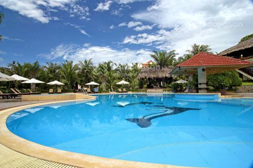 Bán gấp resort 4* tại khu du lịch biển mũi né  tp phan thiết, bình thuận. giá 650 tỷ