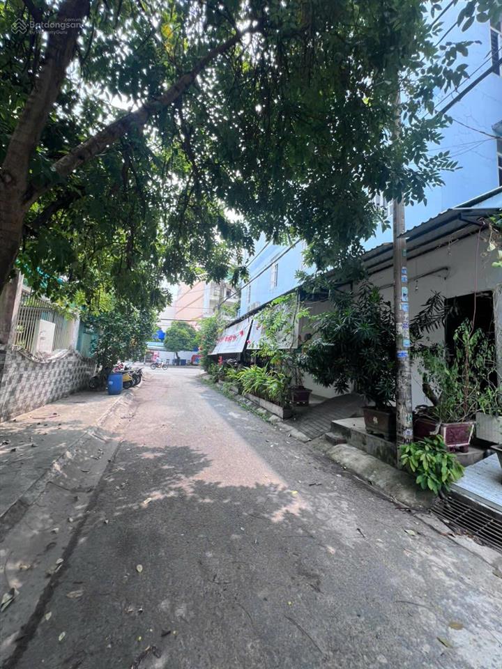 Mặt tiền đường 23 bình phú q6 ( 4.5 * 22 ) 3 lầu 13.5 tỷ