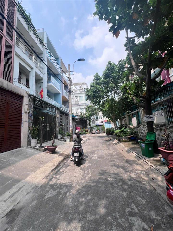 Mặt tiền đường 23 bình phú q6 ( 4.5 * 22 ) 3 lầu 13.5 tỷ