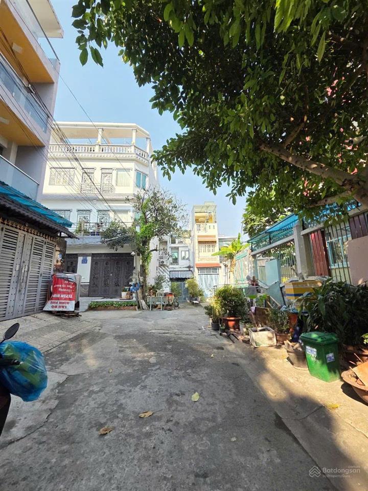 Mặt tiền đường 23 bình phú q6 ( 4.5 * 22 ) 3 lầu 13.5 tỷ