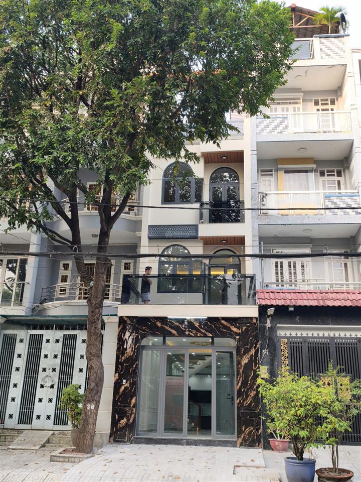 Mặt tiền đường 44 bình phú q6 ( 4 * 20 ) 3 lầu 13.4 tỷ